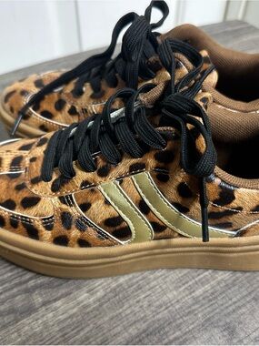 Leopard Print Women's Sneakers with Black Laces